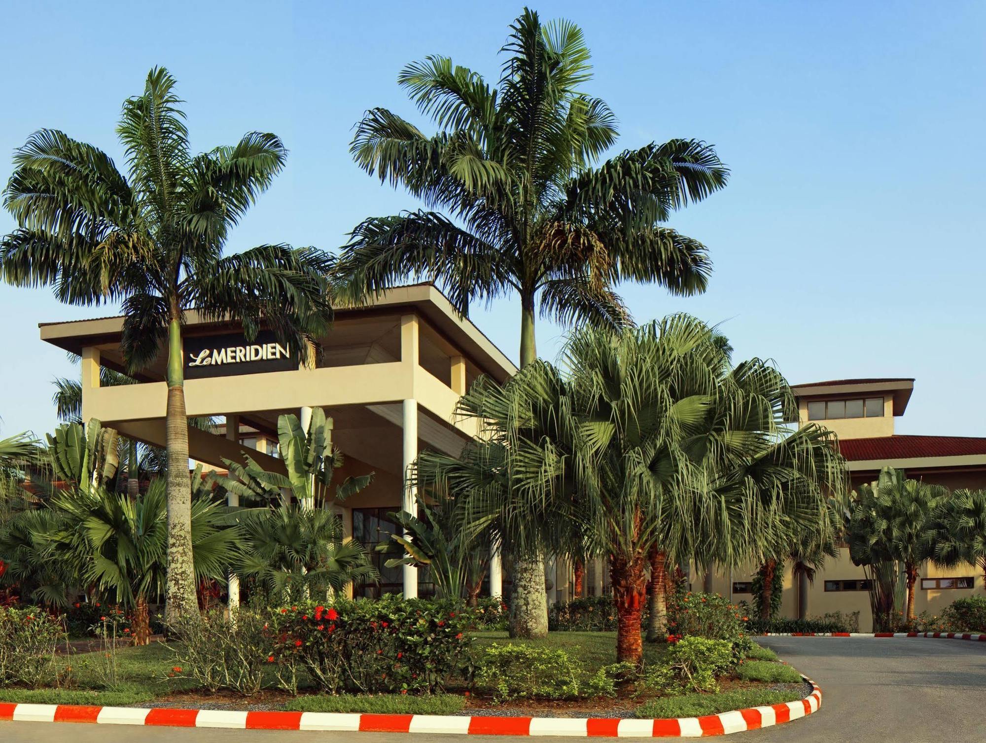 Ibom Hotel & Golf Resort Уйо Экстерьер фото