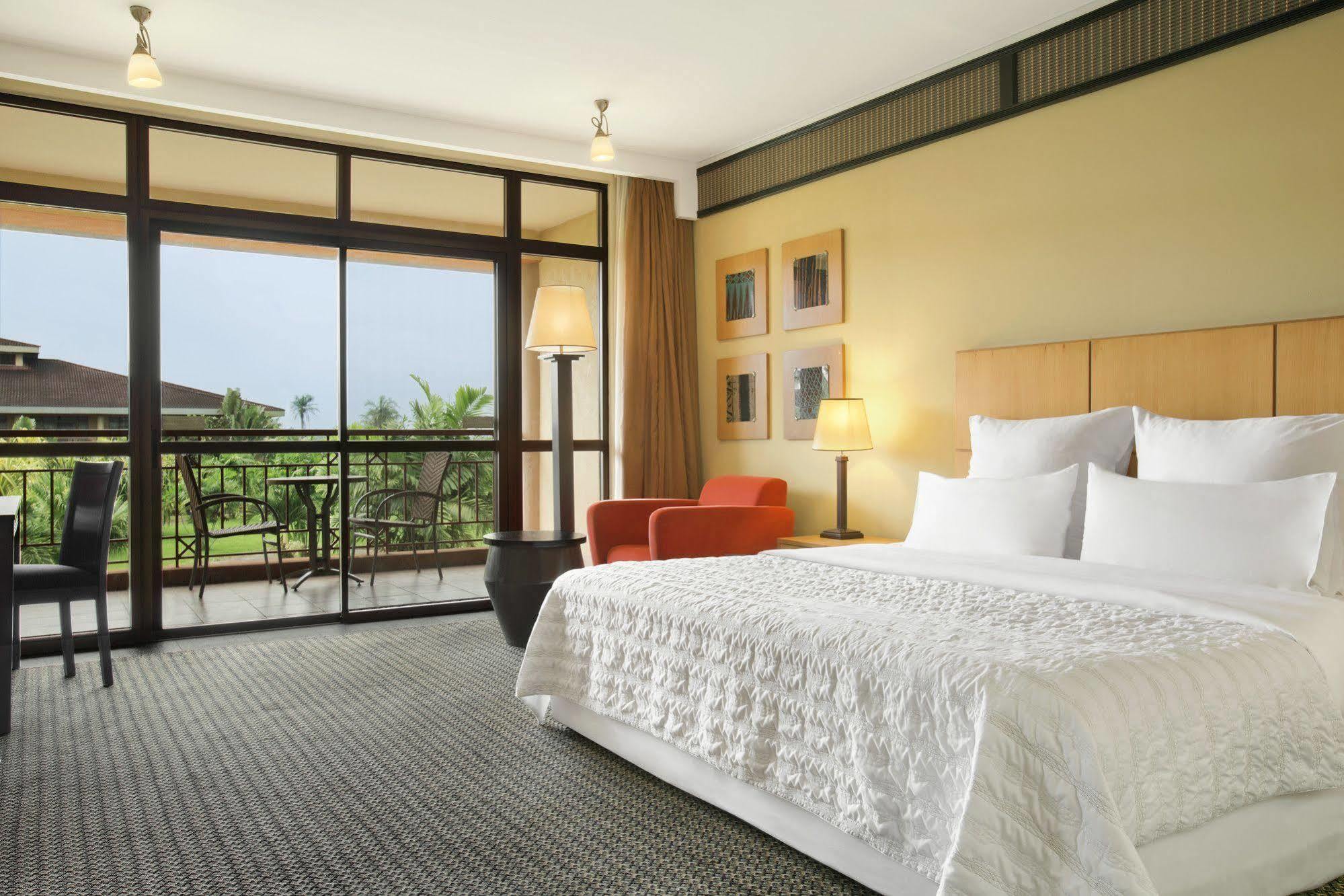 Ibom Hotel & Golf Resort Уйо Экстерьер фото