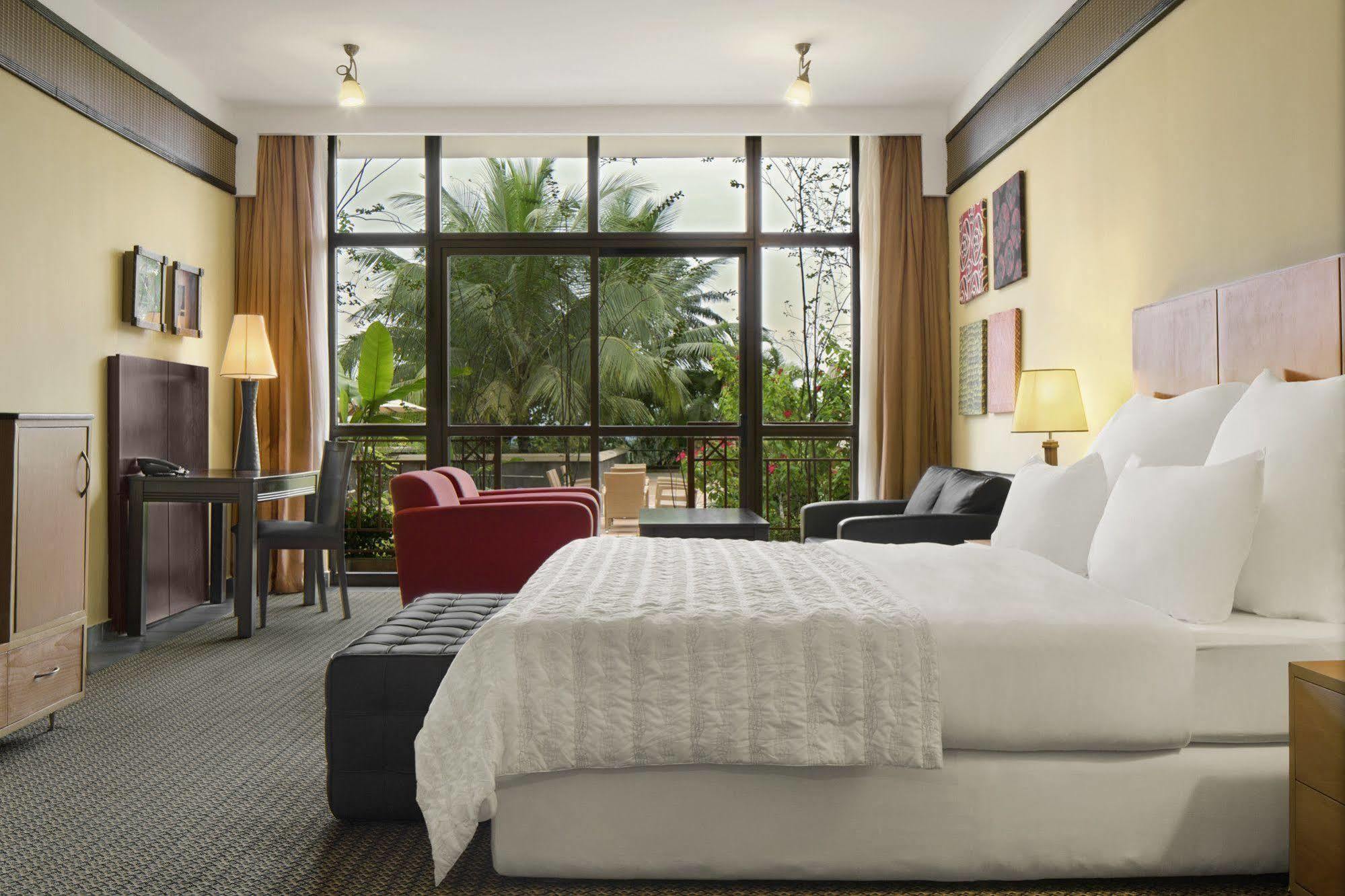Ibom Hotel & Golf Resort Уйо Экстерьер фото
